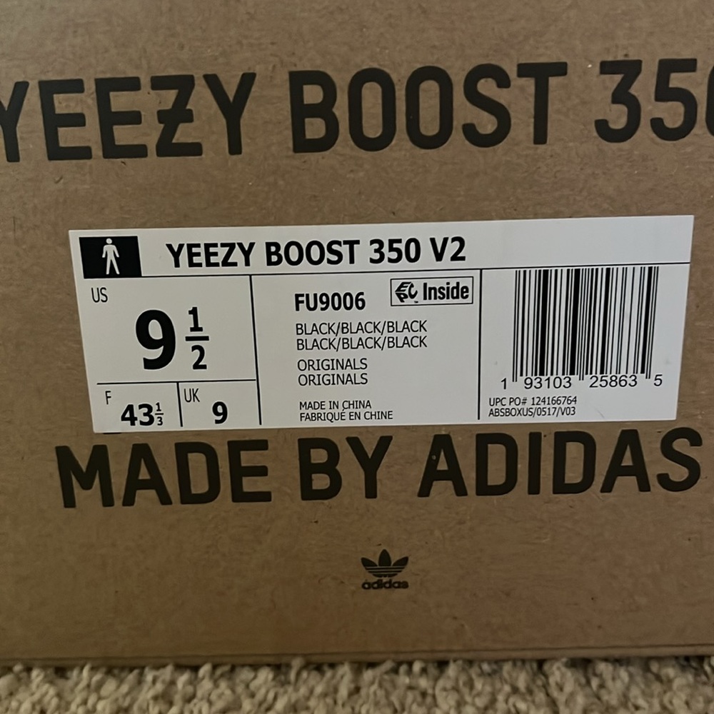 YEEZY BOOST 350 - Picture 2 of 6